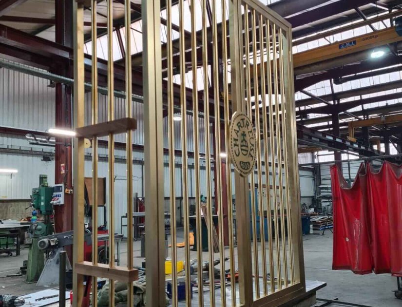 Cage en laiton sur mesure