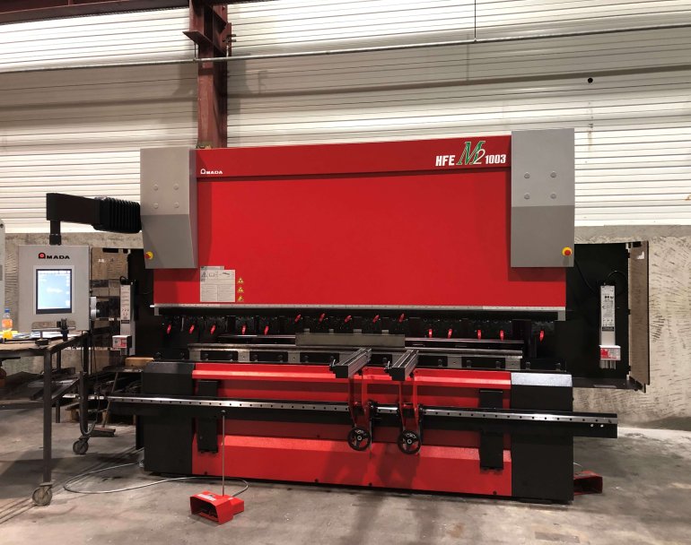 Presse plieuse AMADA à commande numérique 3m 100 tonnes